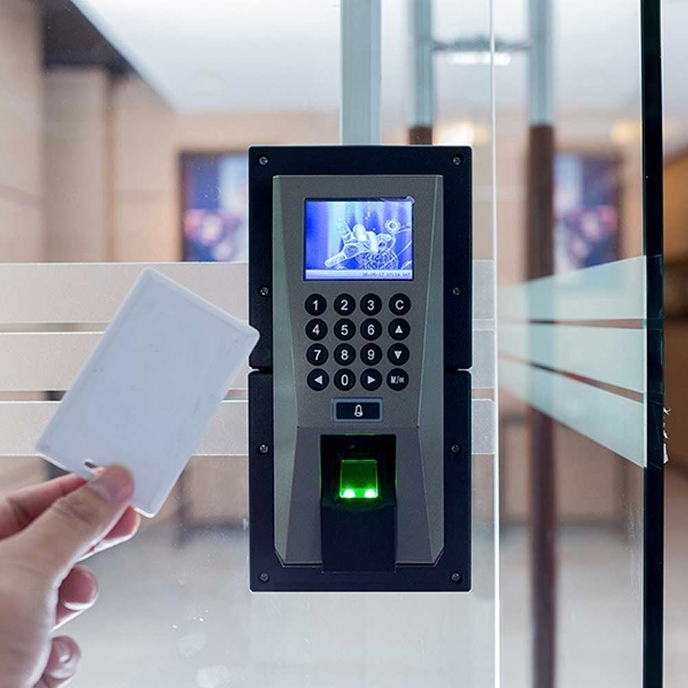 Kontrollü-Kapı-Kilit-Geçiş-Sistemleri